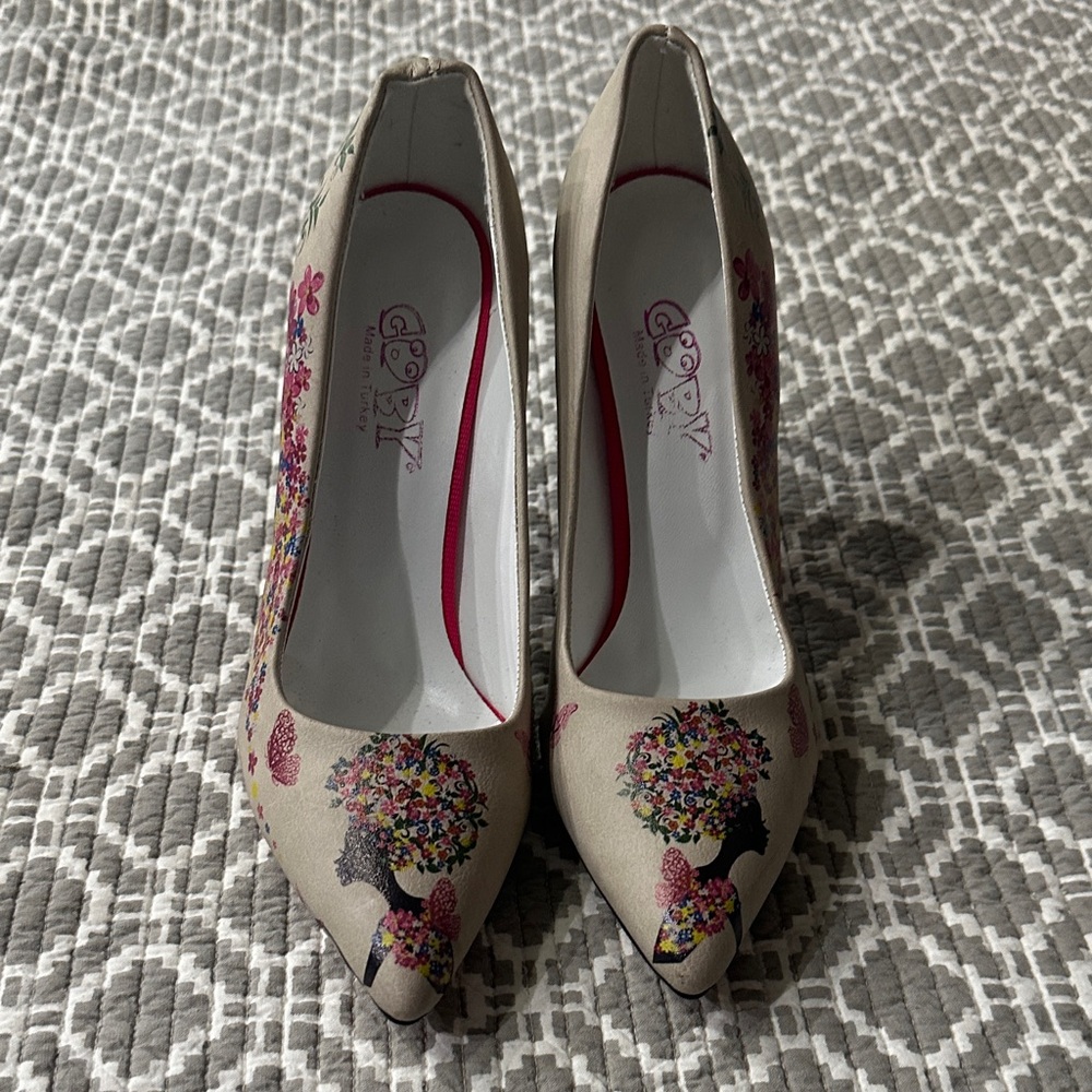 Floral Abstract Beige Heels